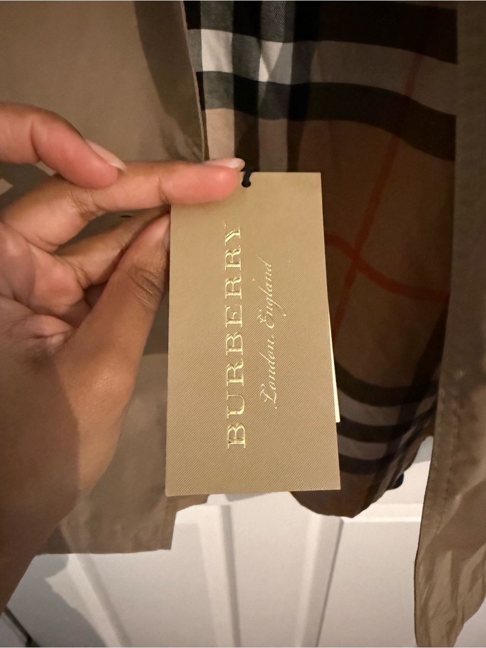 Burberry Amberford Hooded Trench Coat with Belt - Picture 9 of 11